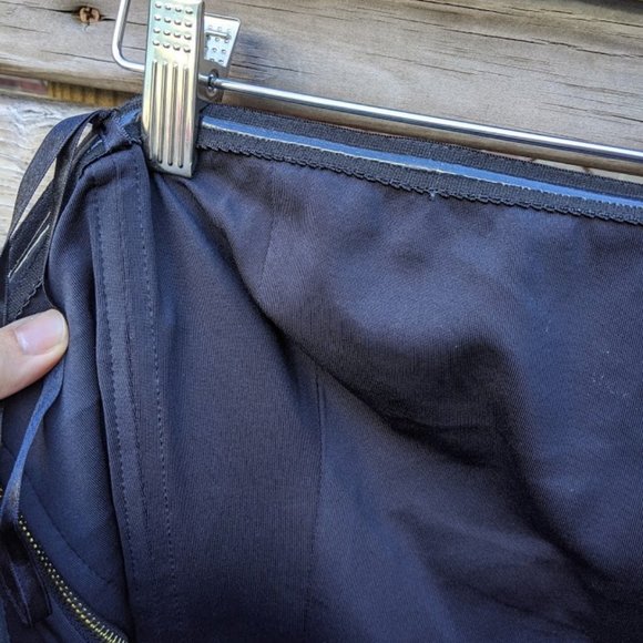 BCBGMaxAzria Green and Navy Striped Strapless 10 - Picture 7 of 8